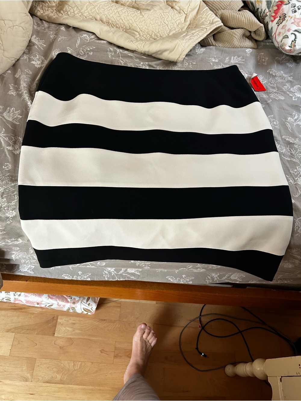 Perri Cutten Size 18 Skirt Fitted Knee Length - High-End Fashion -Australia